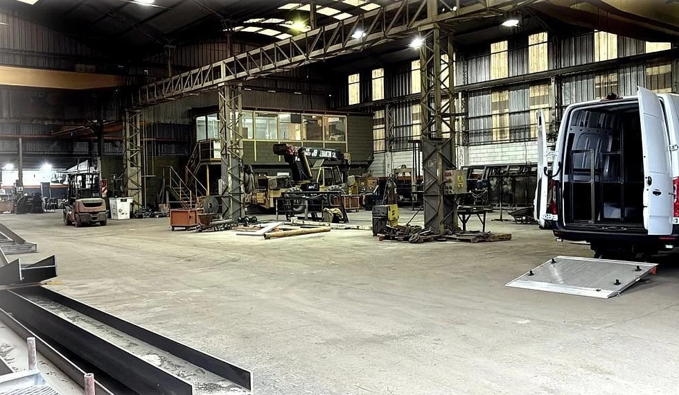 Vista del taller y las fabricaciones de J. Bianconi.